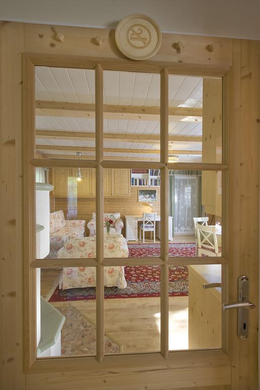 Das Altsteirische Landhaus - La Maison De Pronegg - Feriendomizil Im Biosphaerenpark Wienerwald Pressbaum Room photo